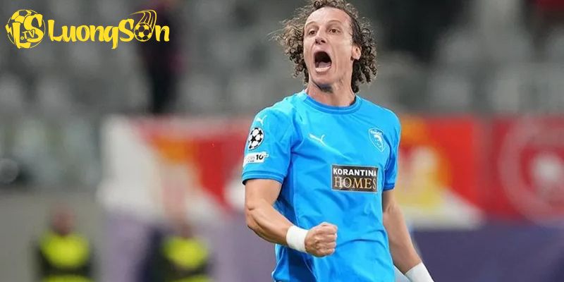Dấu ấn khó tin của David Luiz với bàn thắng Champions league